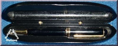 Drehkugelschreiber in Holzbox von Faber Castell