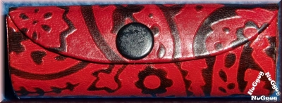Lippenstiftbox mit Spiegel. rot/schwarz