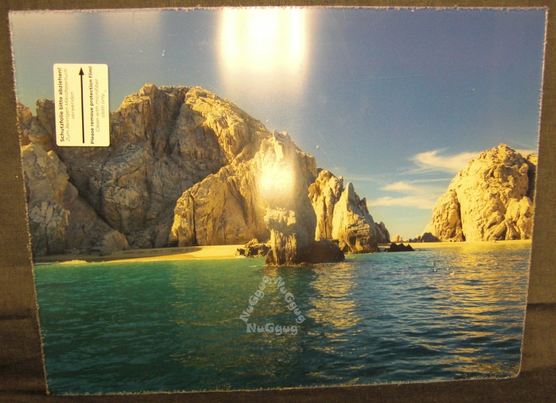 Deko-​Bild "Strand Felsen am Meer" hinter Acrylglas, 40 x 30 cm