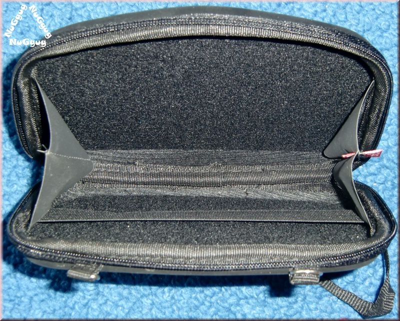 Universal Navi-Tasche. Hard Case