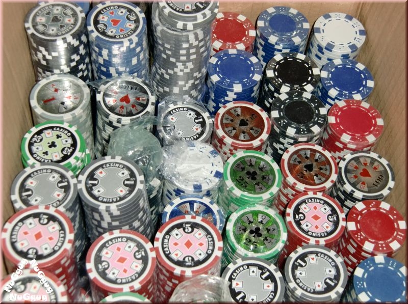 Pokerchips farblich sortiert. 25 Stück