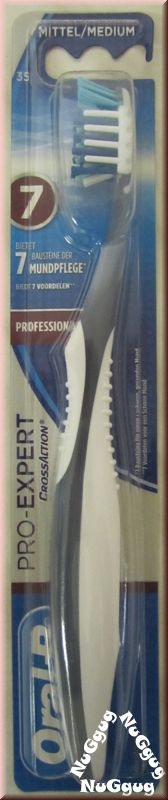 Zahnbürste Oral B Pro-Expert CrossAction Professional 35 Mittel/Medium, grau/weiß